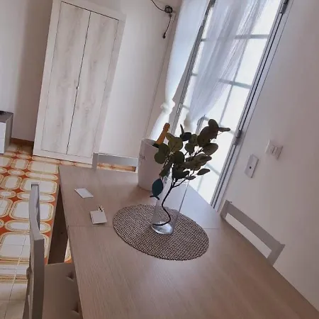 Monolocale Lya 아파트 토레 라필로
